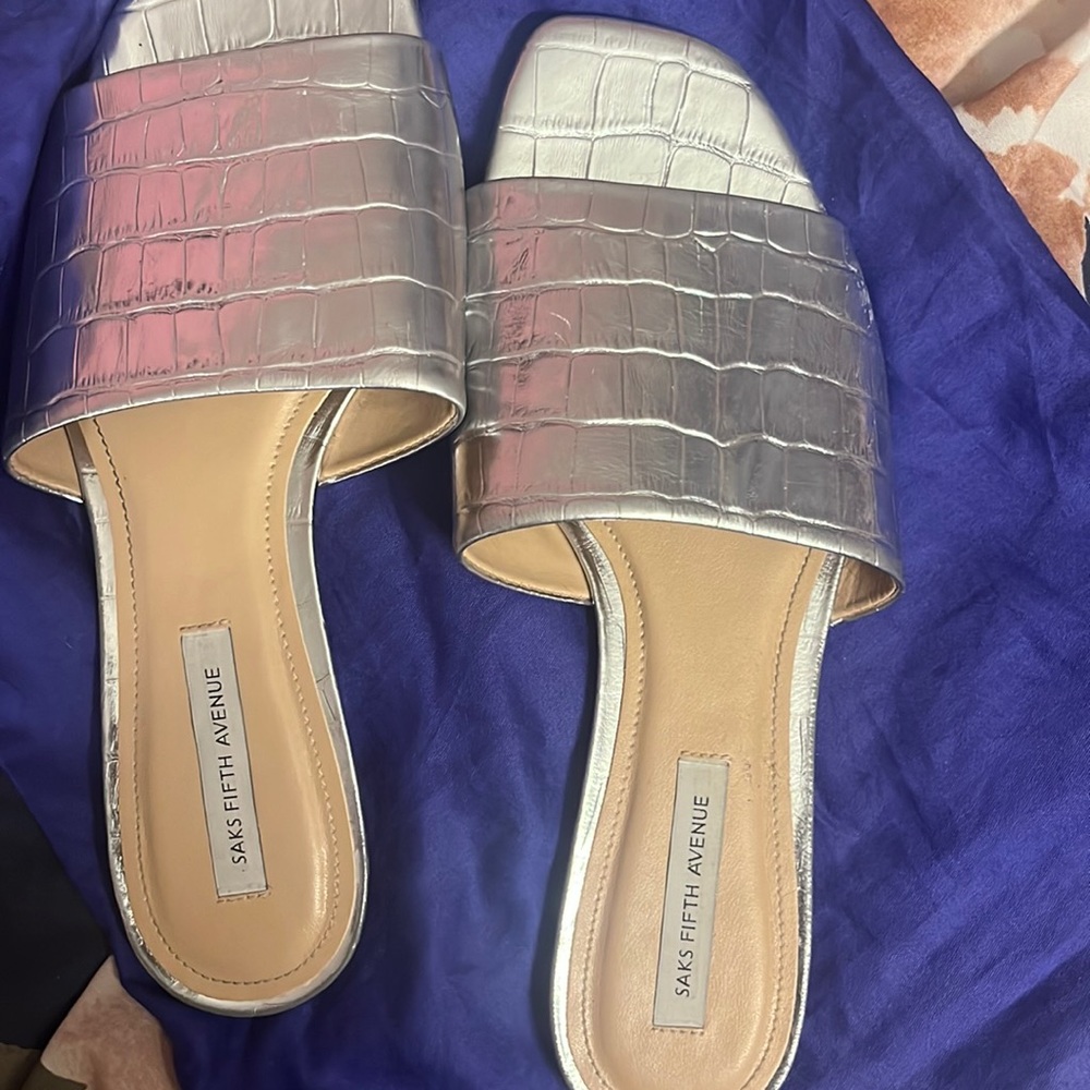 Saks Fifth Avenue Crocodile Silver Sandals